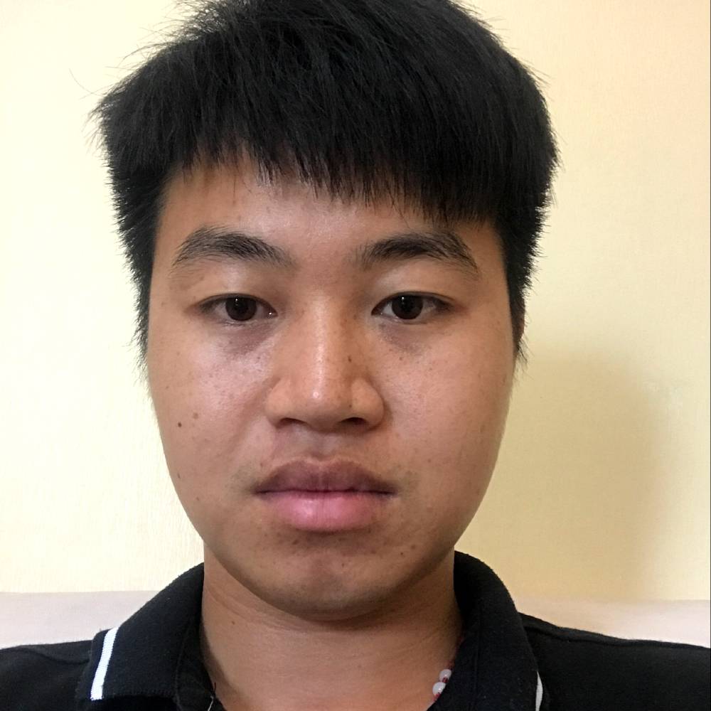 做驾校的小哥的照片