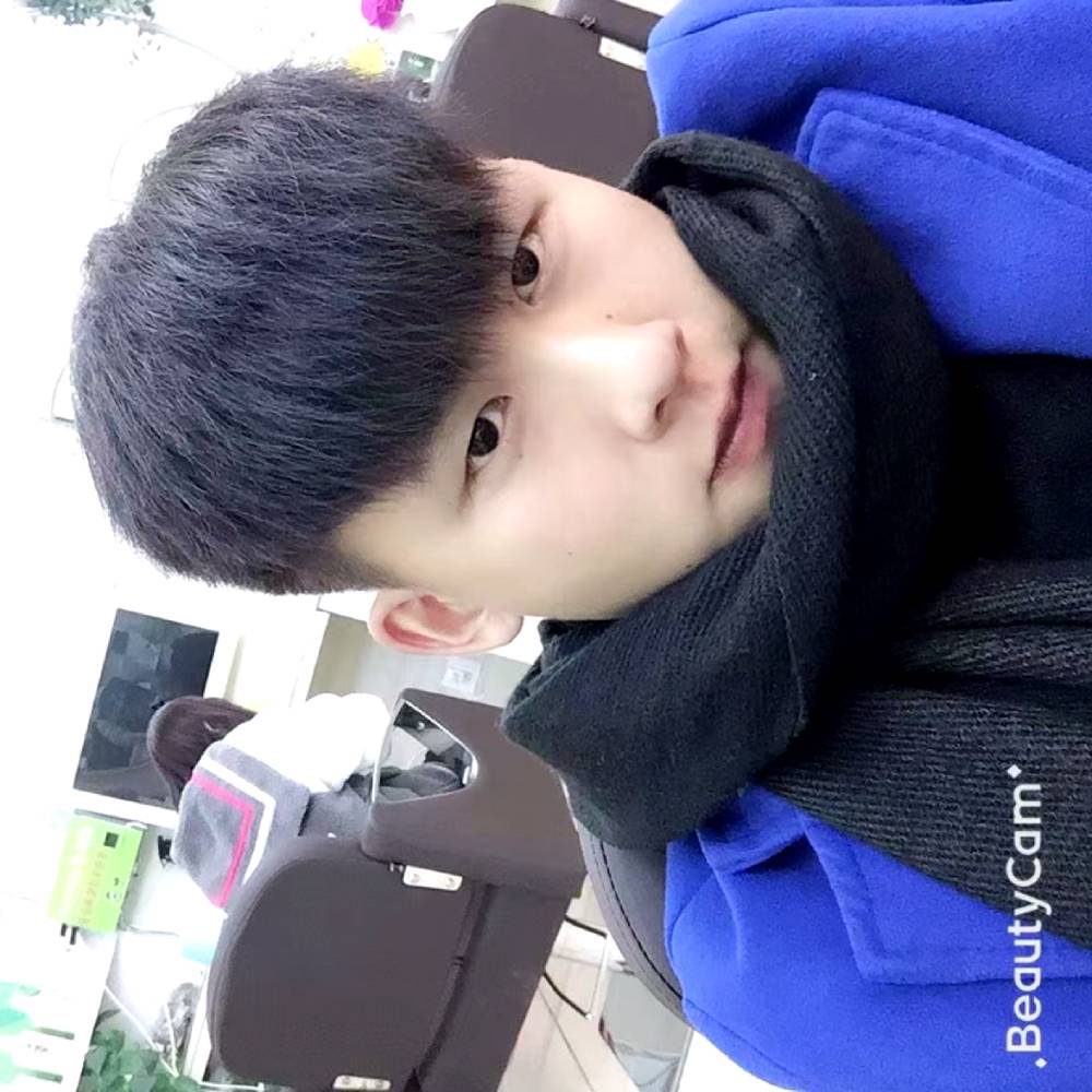 郑郑24的照片