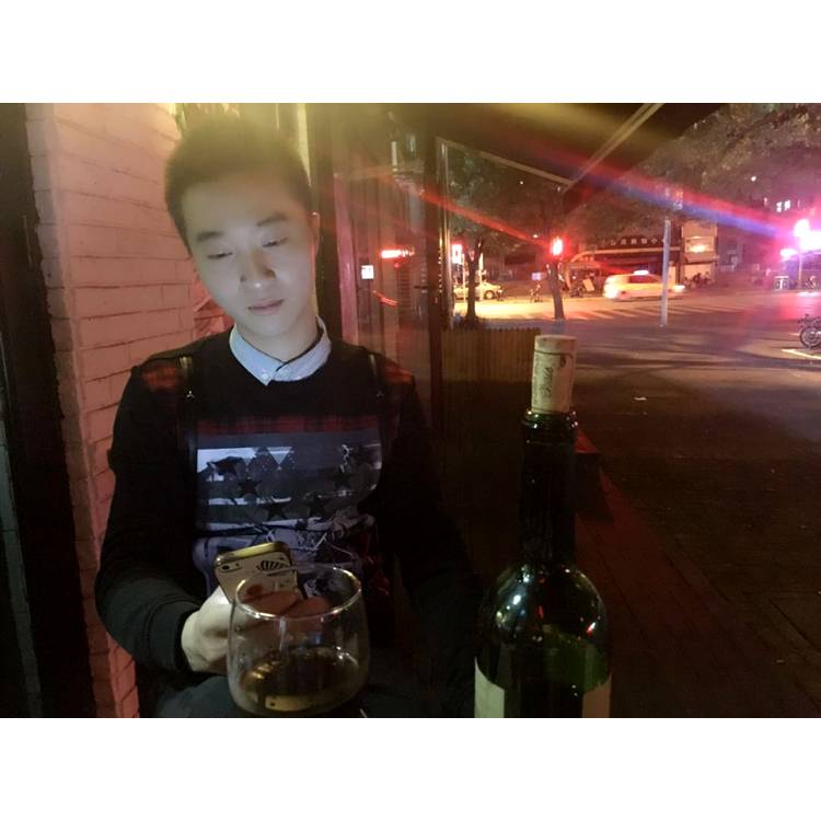 小丸子闻殷勤的照片