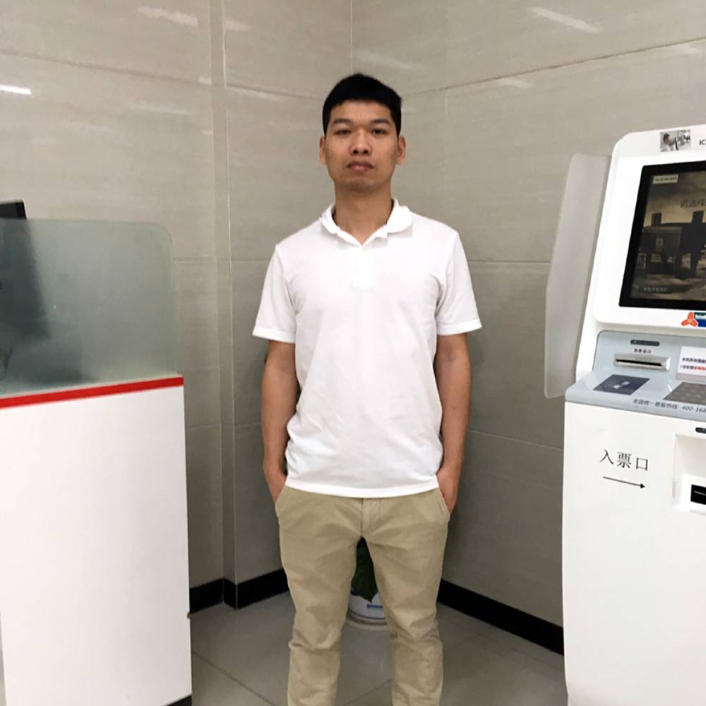 小蜜蜂漫步怕黑的照片
