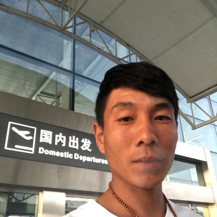 小男人°C为妮痴的照片