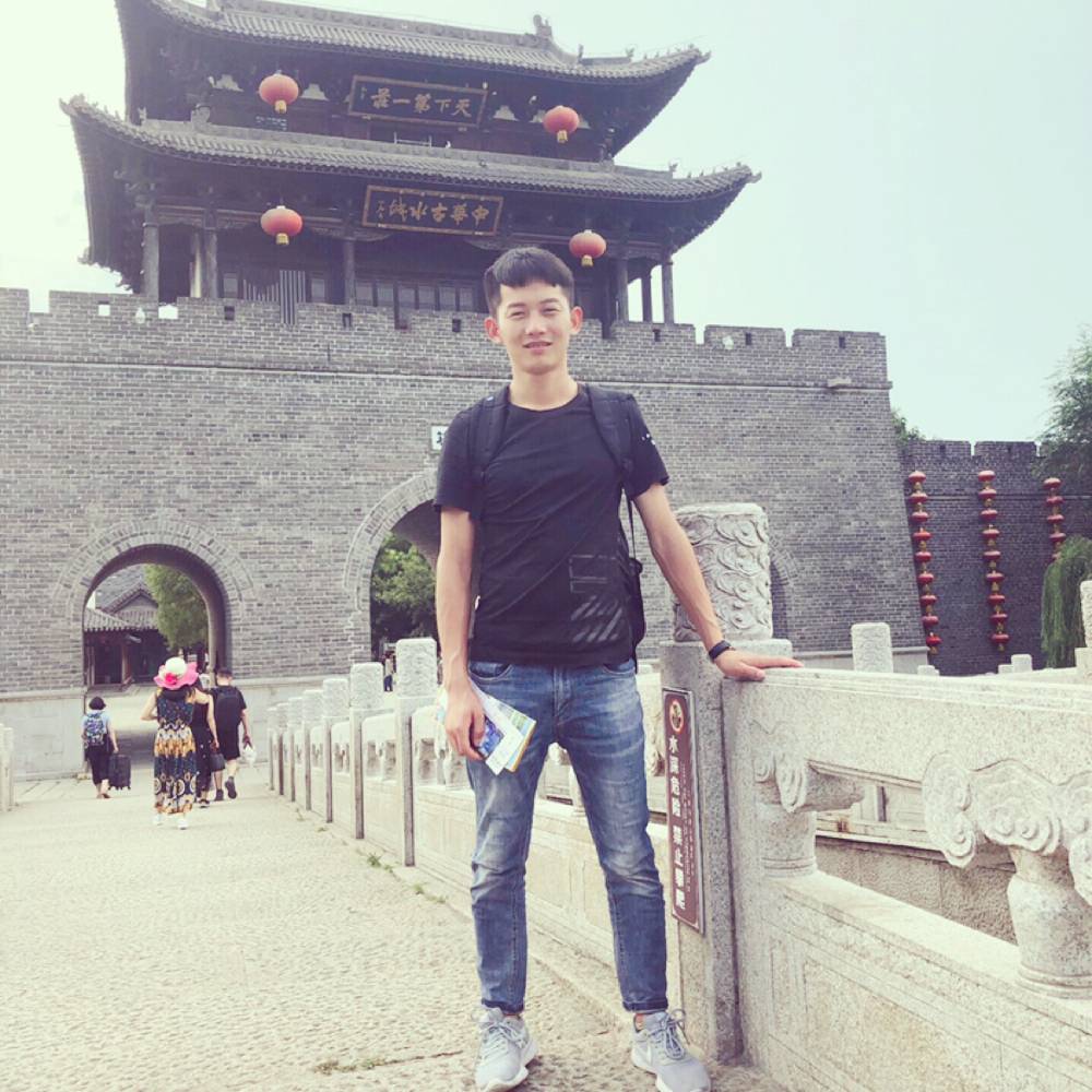 任那风儿吹的照片