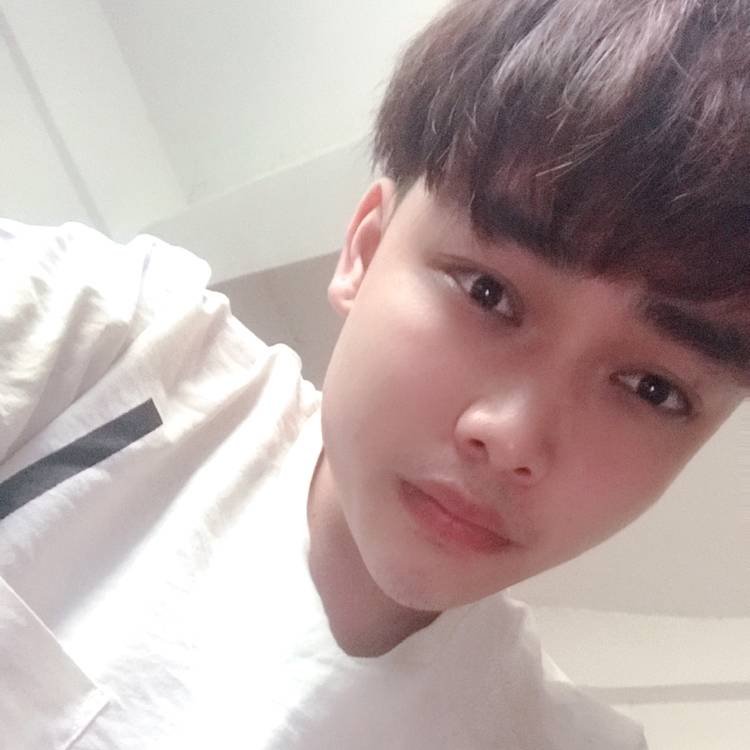 煎蛋浅吻单纯的照片