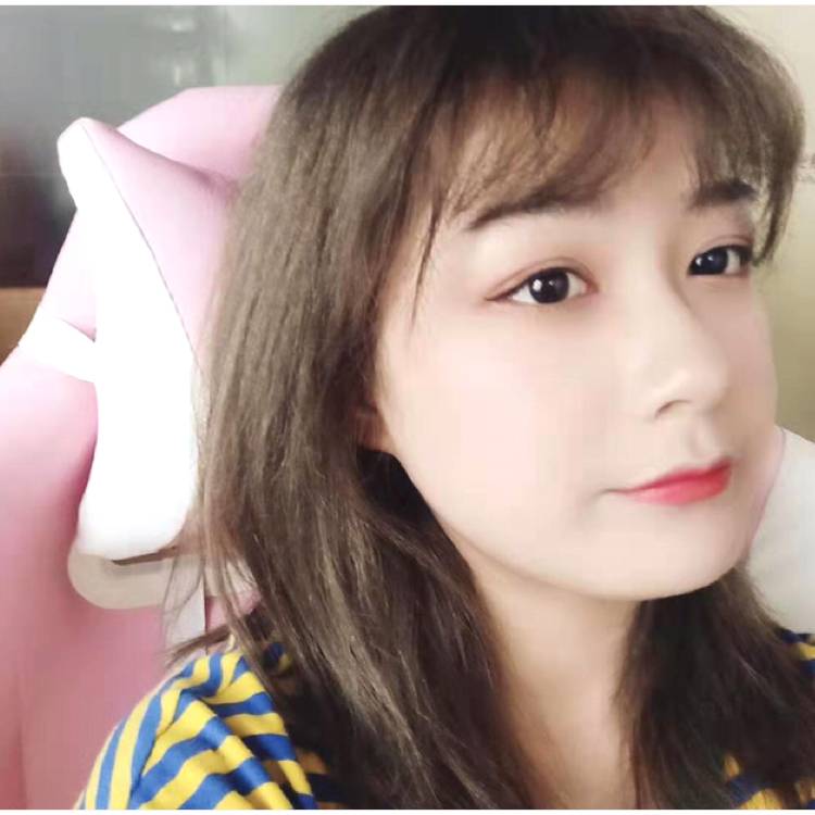 柠檬不萌paq的照片