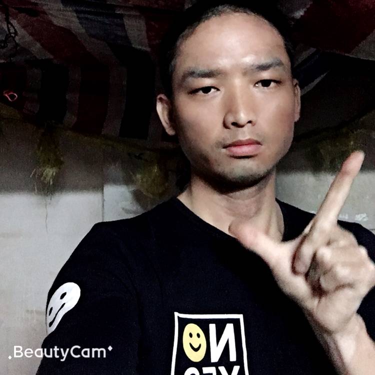 悦耳收割小妹的照片