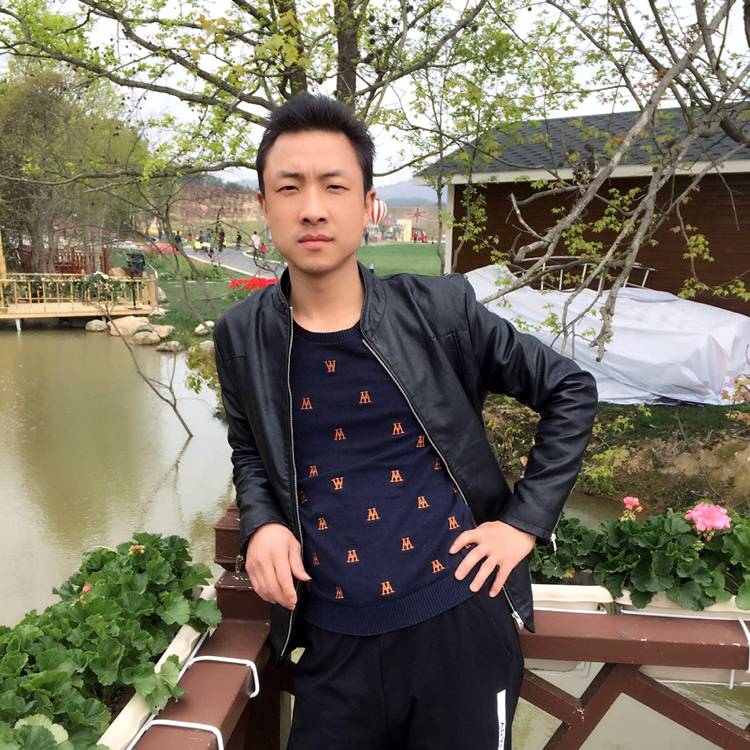 晨曦威武的照片
