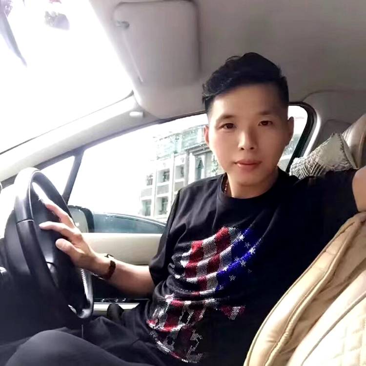 汤山斗的照片