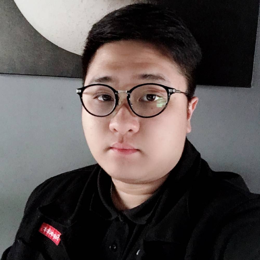 吐司迎稳重的照片