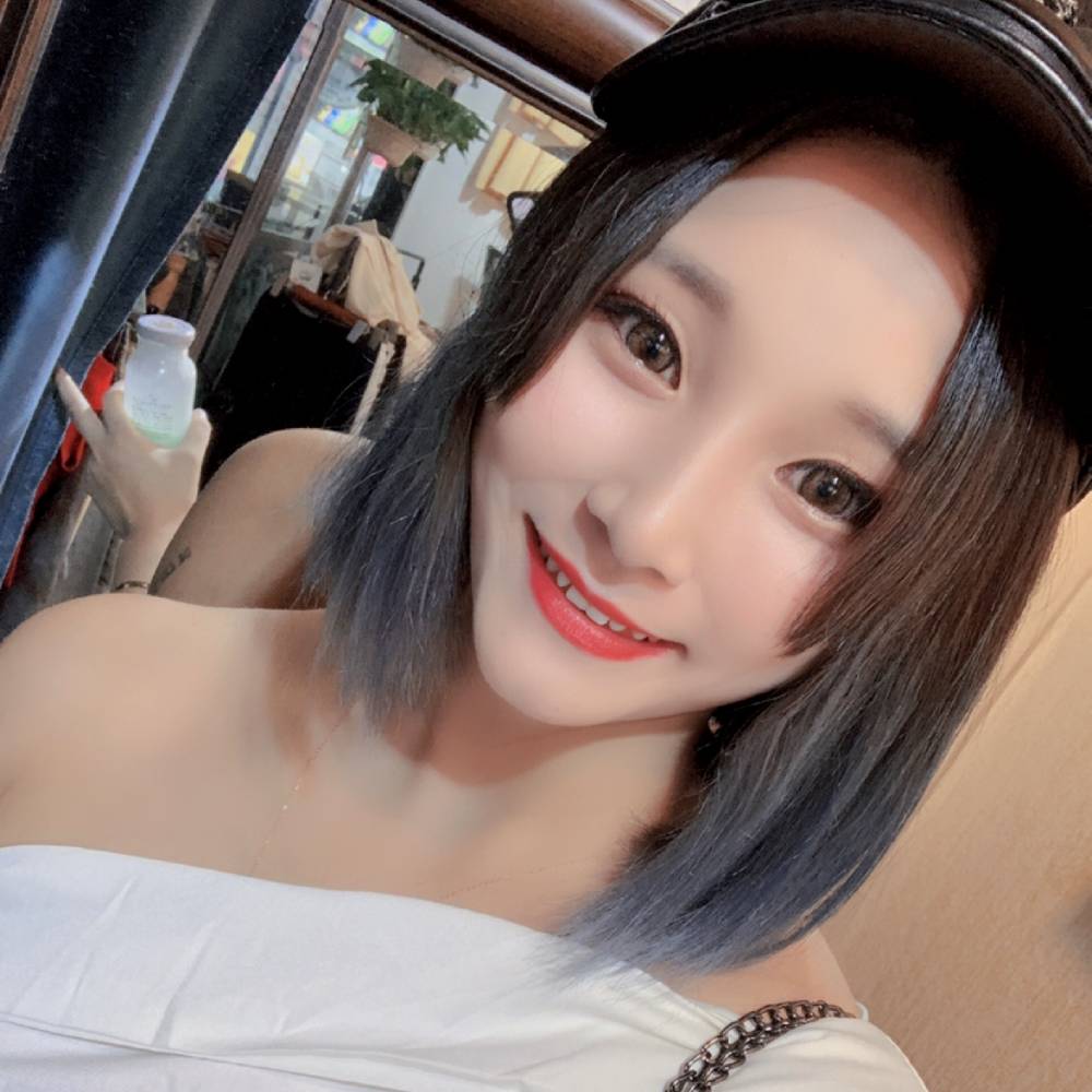 板凳娇气的照片