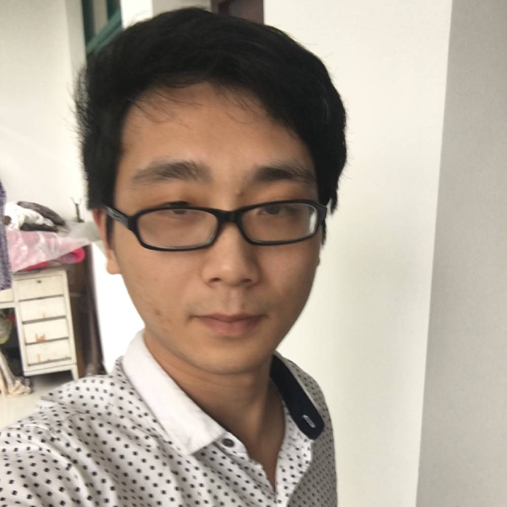 仙人掌深拥痴情的照片