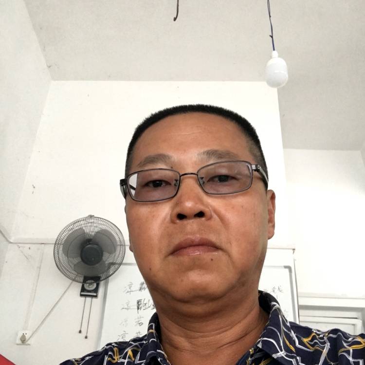高兴邂逅豌豆的照片