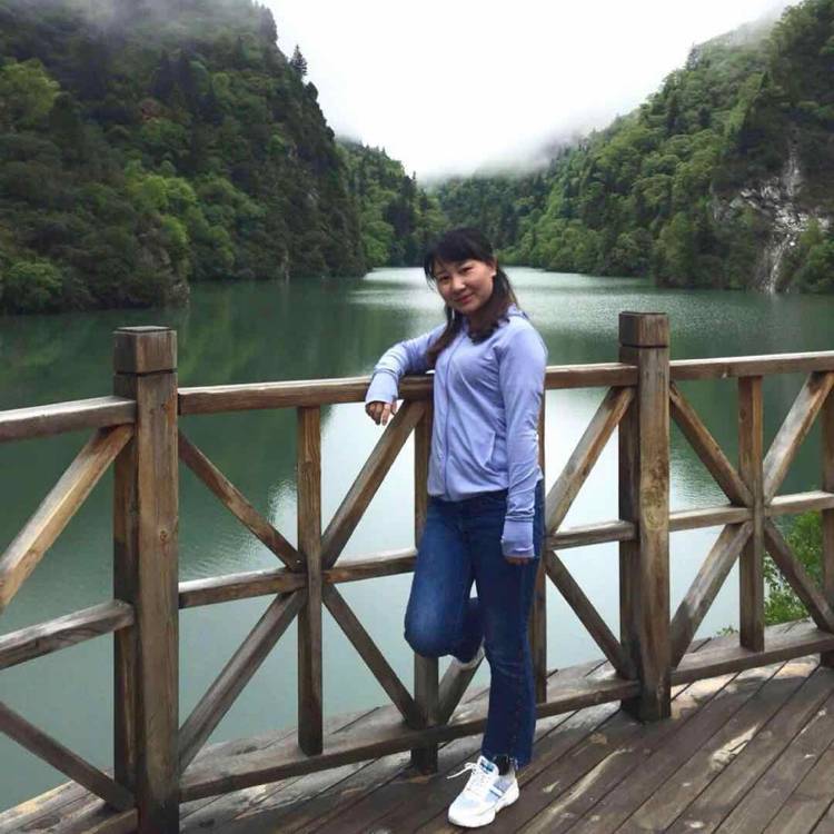 文静有风萧的照片