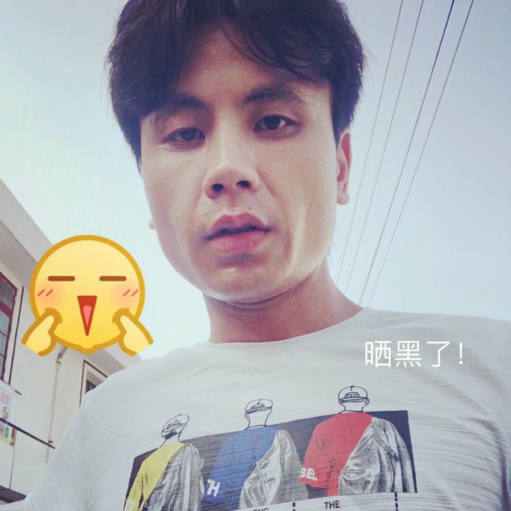 灰色轨迹51的照片