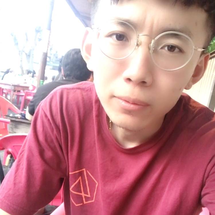 安華的照片