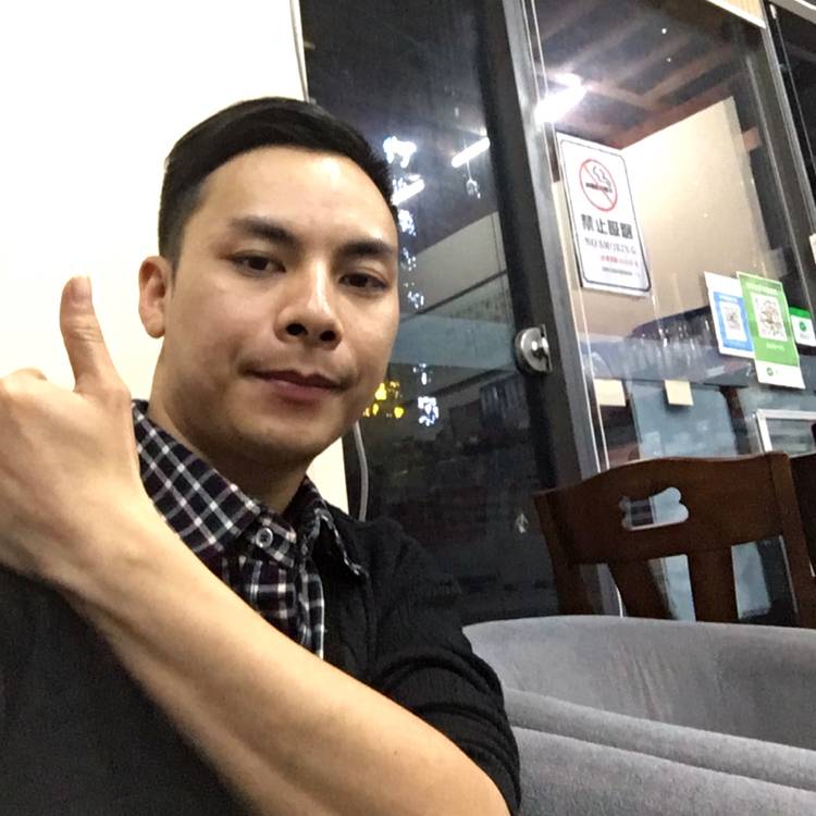 单身邂逅猫咪的照片