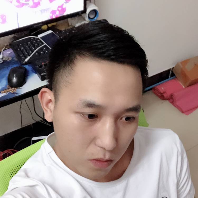 小小松，的照片