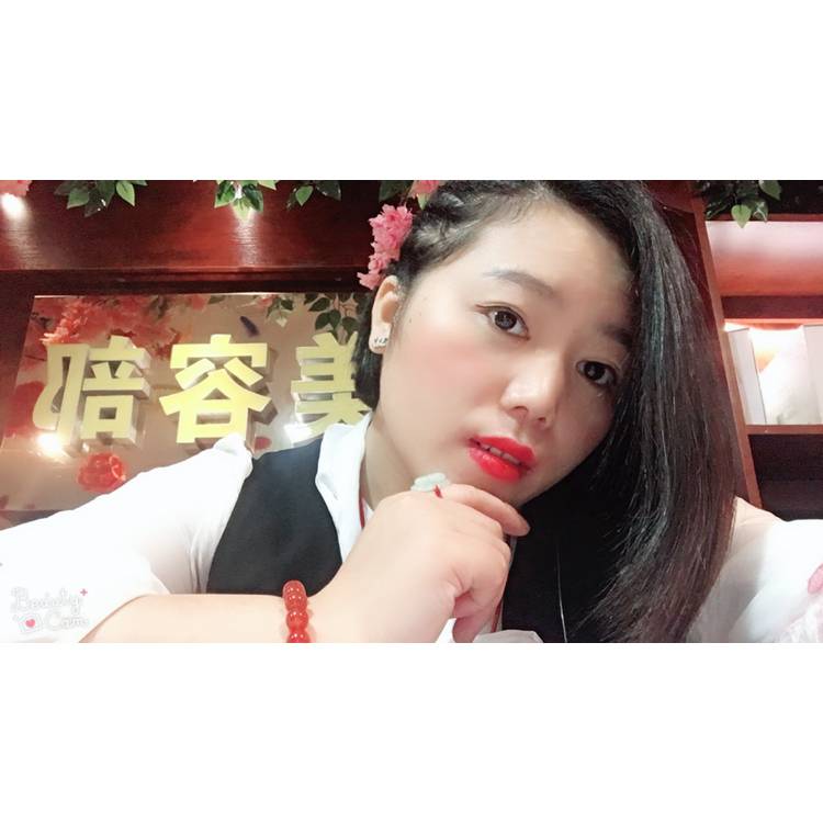 康乃馨回首美丽的照片