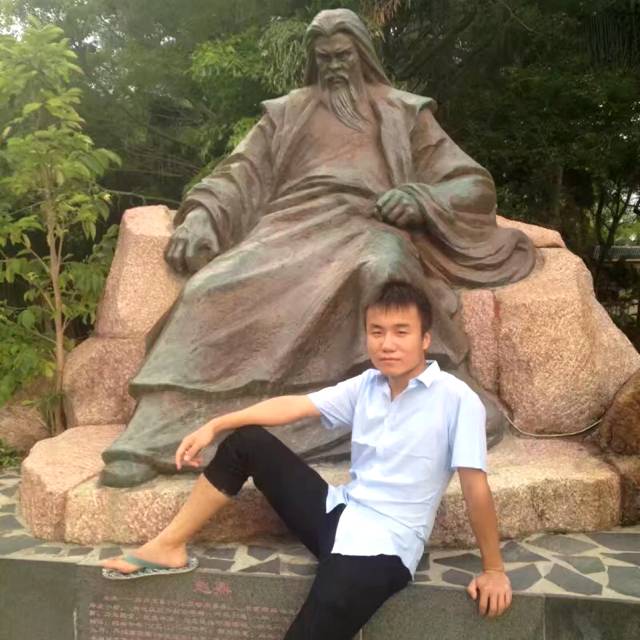 双子之笑的照片