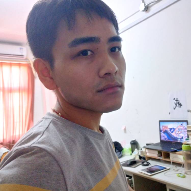 枫叶扯专注的照片