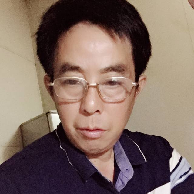 野狼冷傲的照片