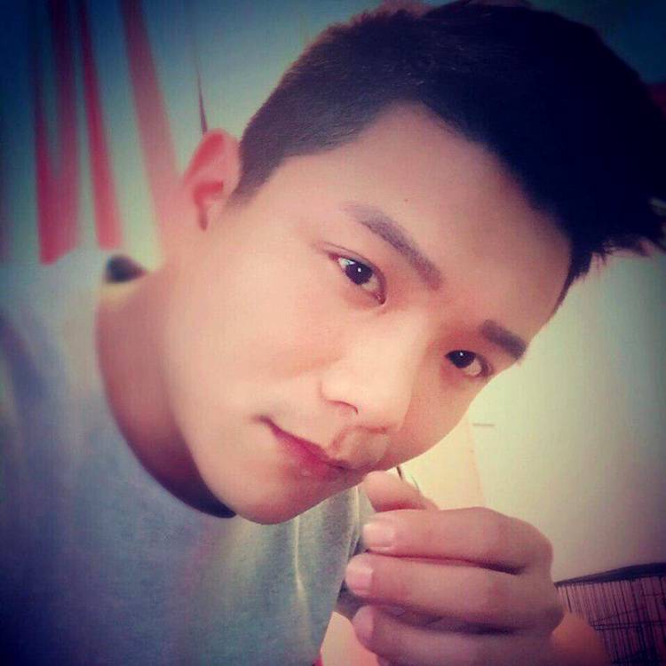 一直都在v的照片