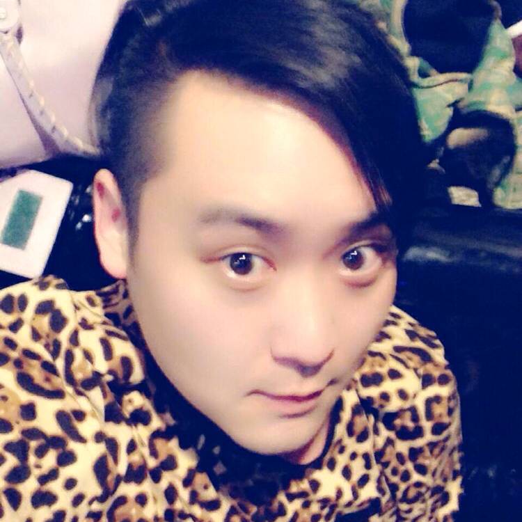 邹烨的照片