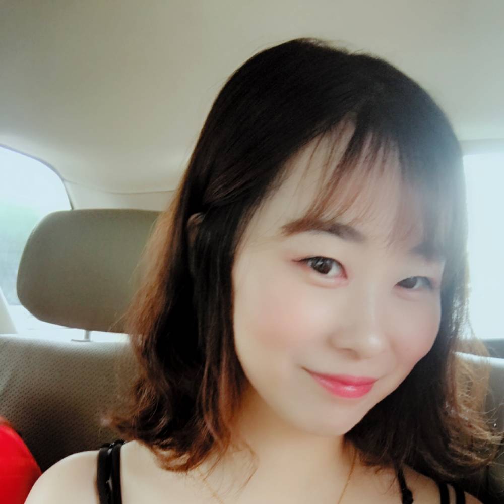 酒窝漫步恬静的照片