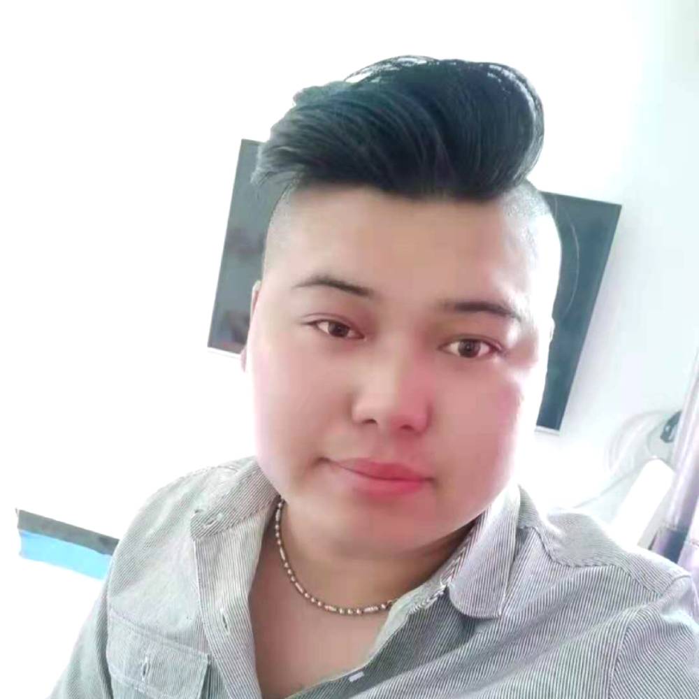 村西头小伙的照片