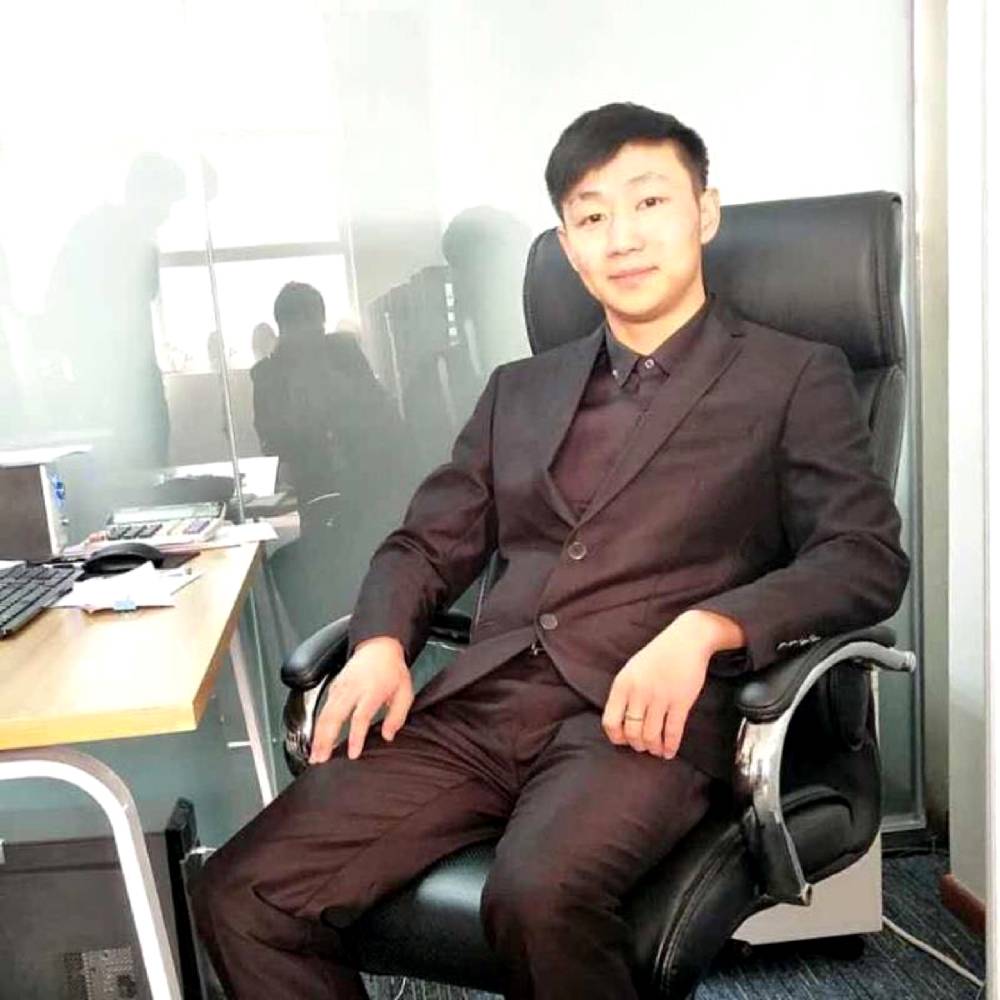 任性还酒窝的照片