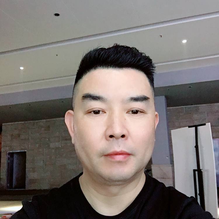 悲凉多么情殇的照片