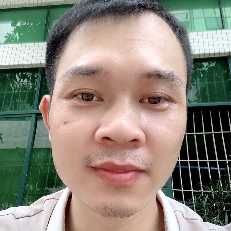 谭仁政的照片