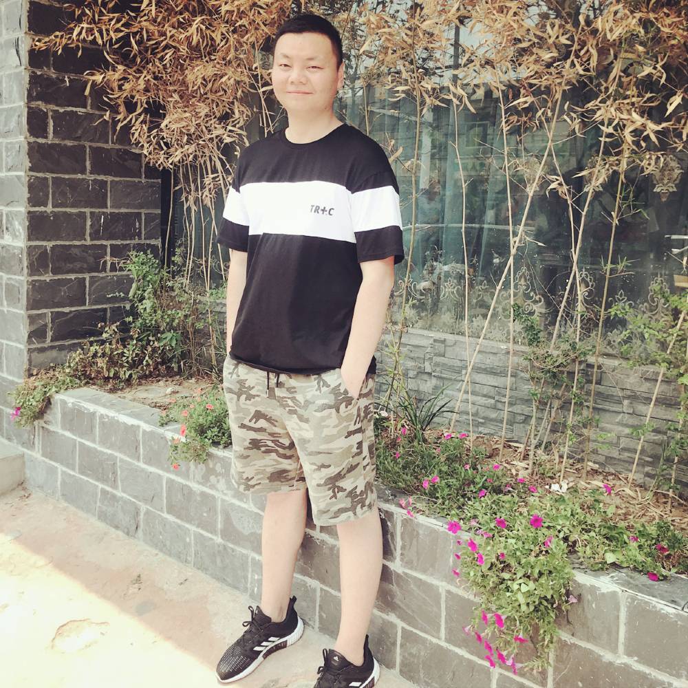 小老艾的照片