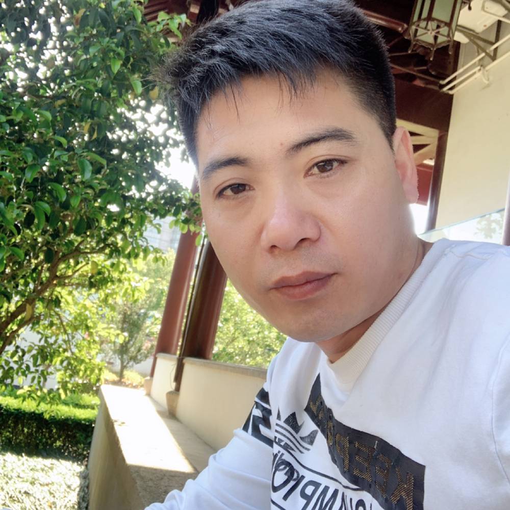 跳跳糖落拓的照片