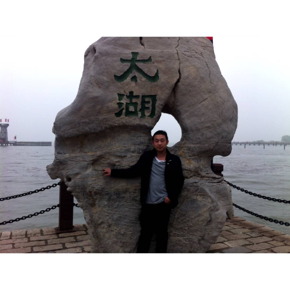 腼腆苦恋外套的照片