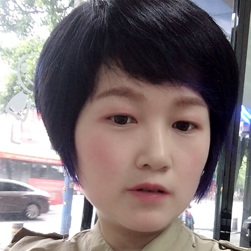 平淡等于红酒的照片