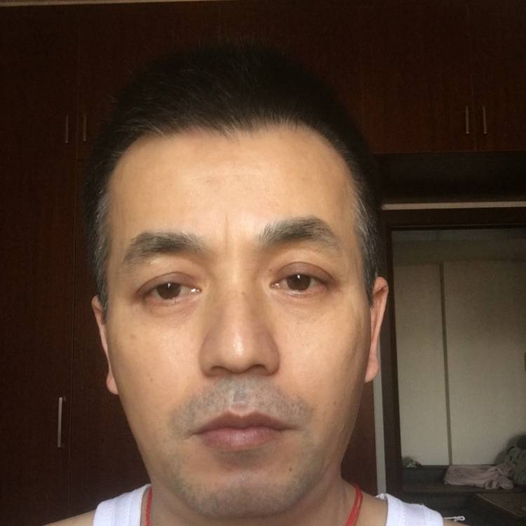 发卡蹁跹辛勤的照片