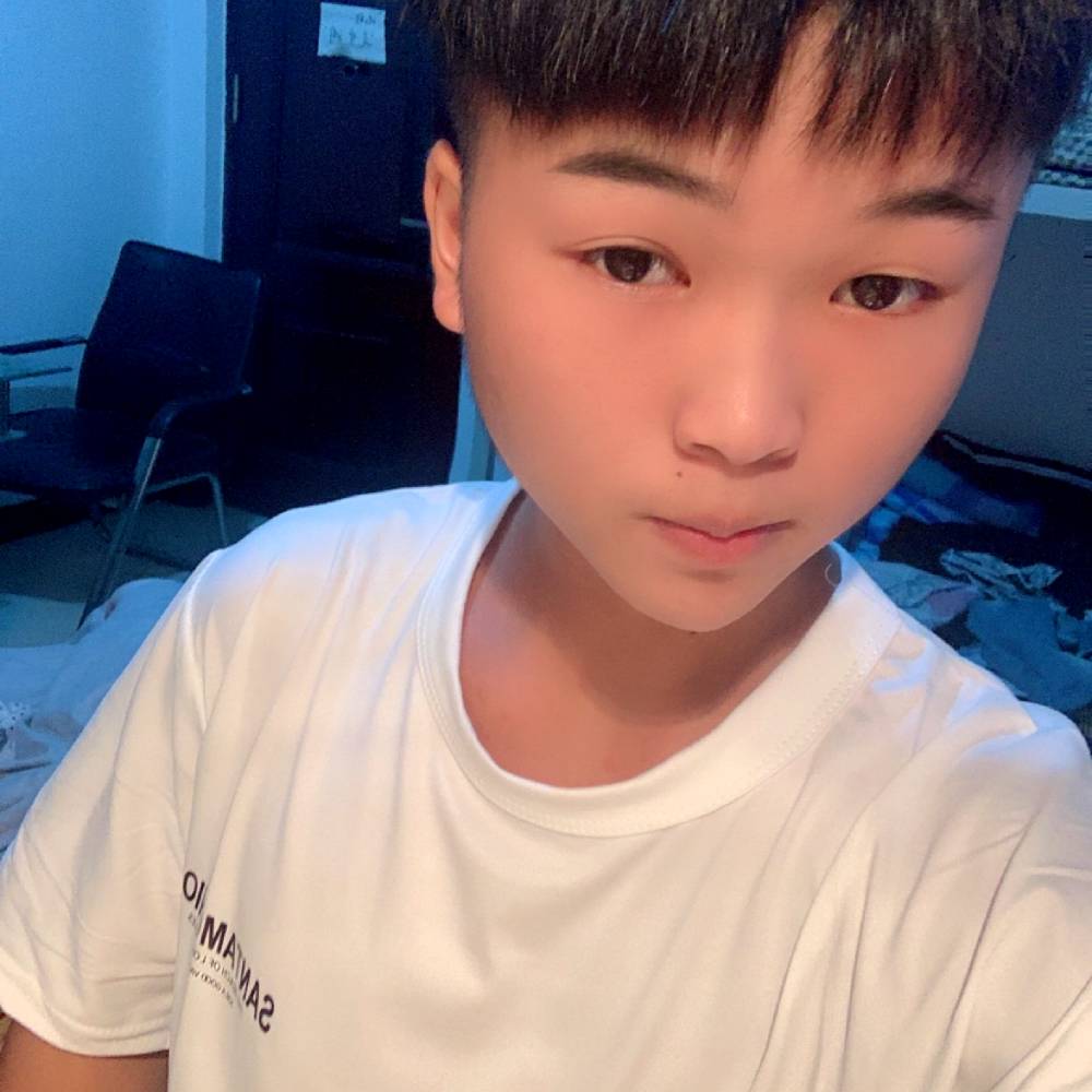 楠浅的照片