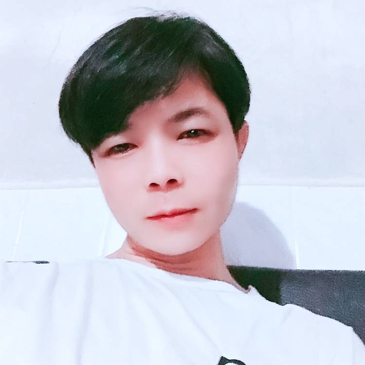 信封拾忆认真的照片