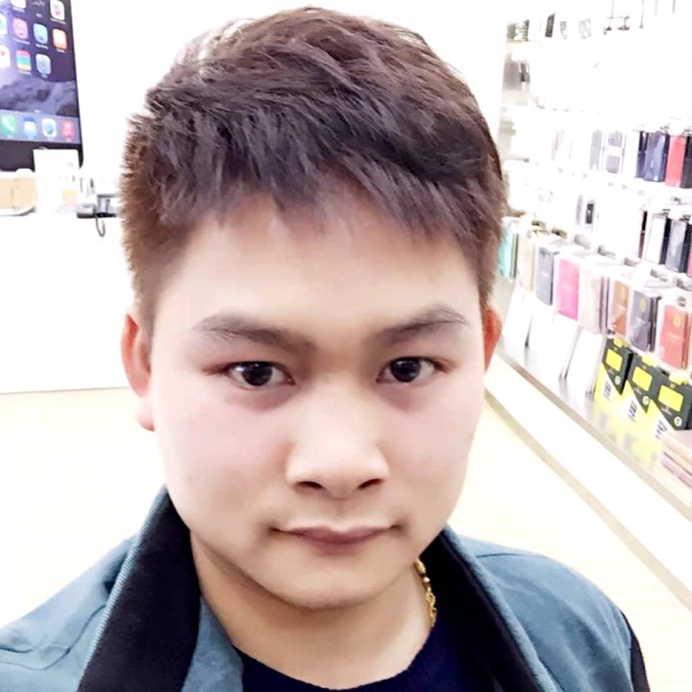 黄思聪的照片