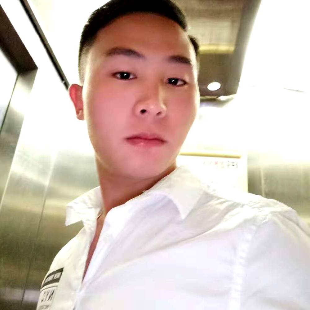 宝马踏实的照片