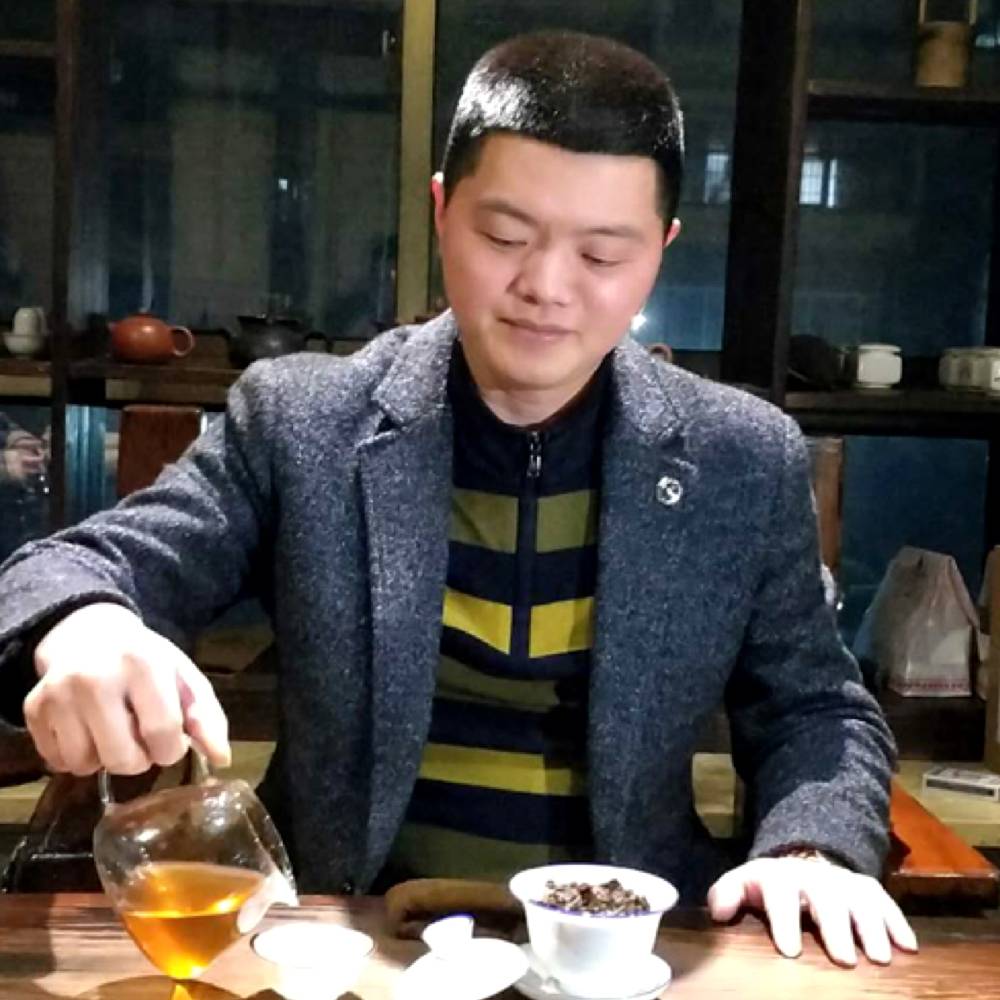 山水高挑的照片