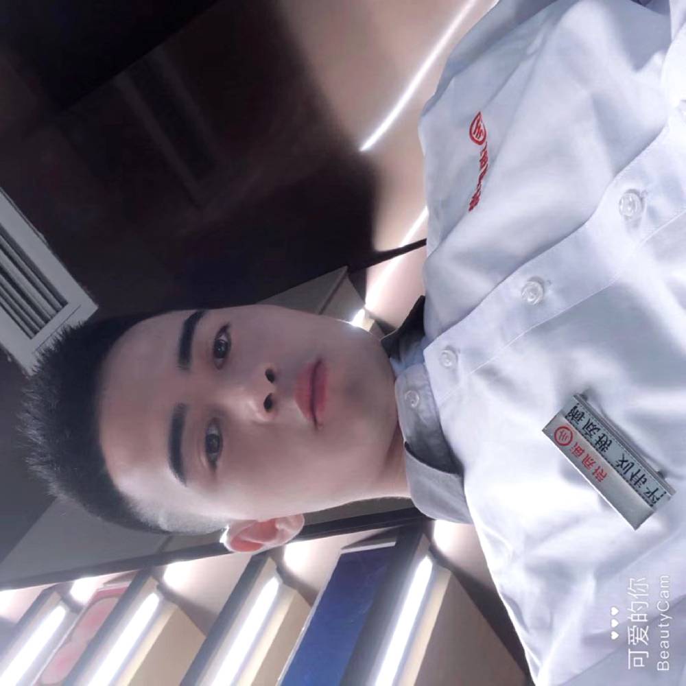 刘伟平的照片