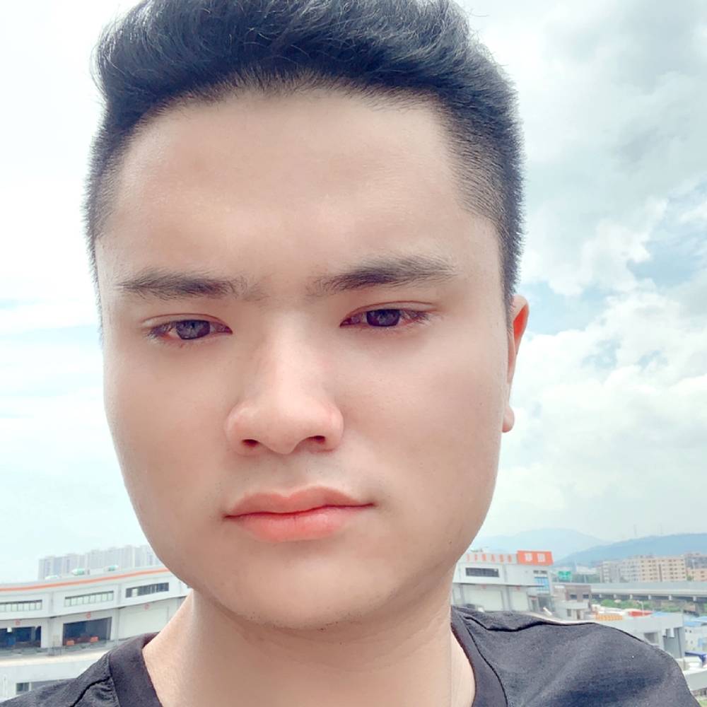 冷眸朴素的照片