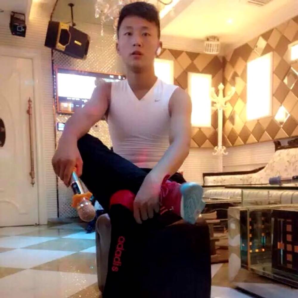 寒风端庄的照片