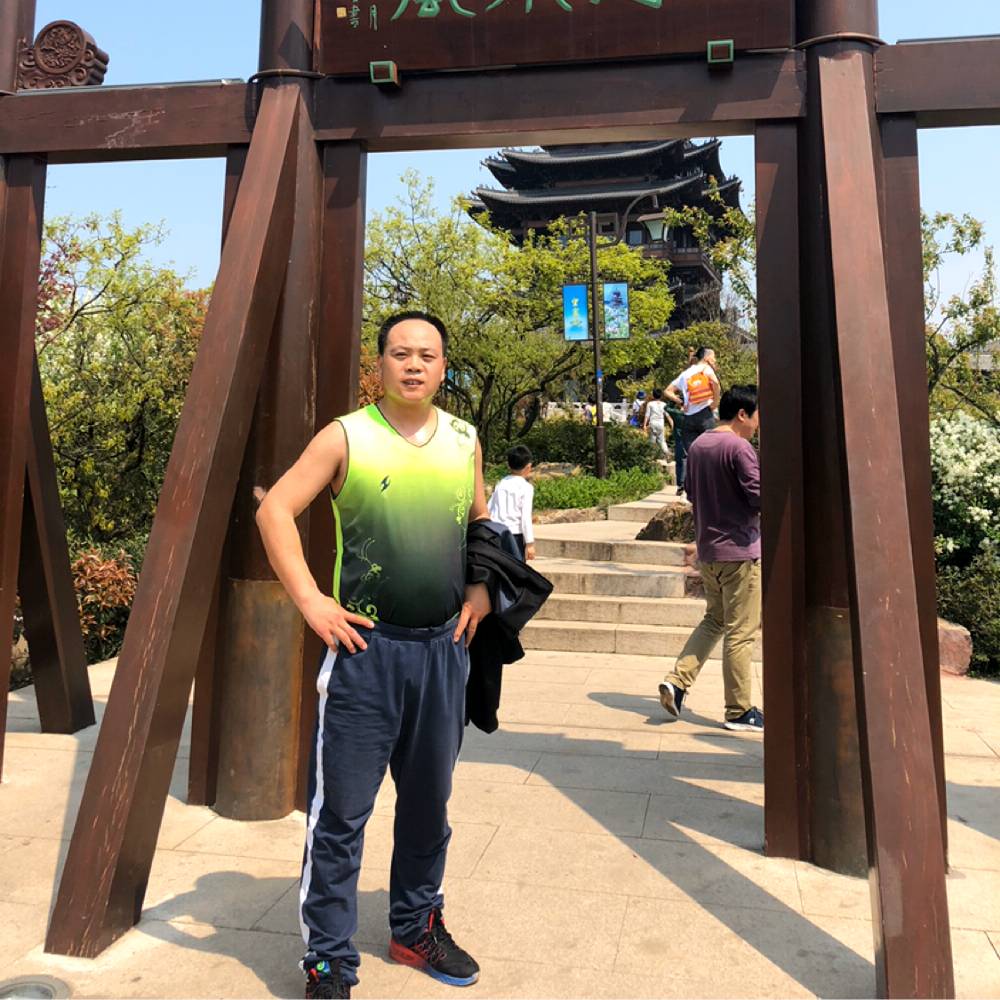 发卡落寂的照片