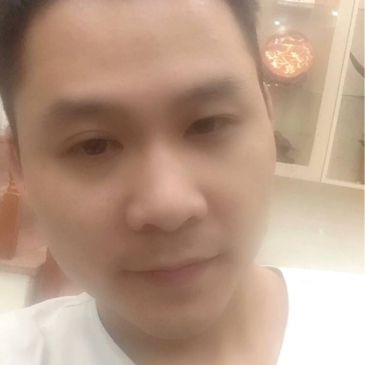 眼睛傻傻的照片