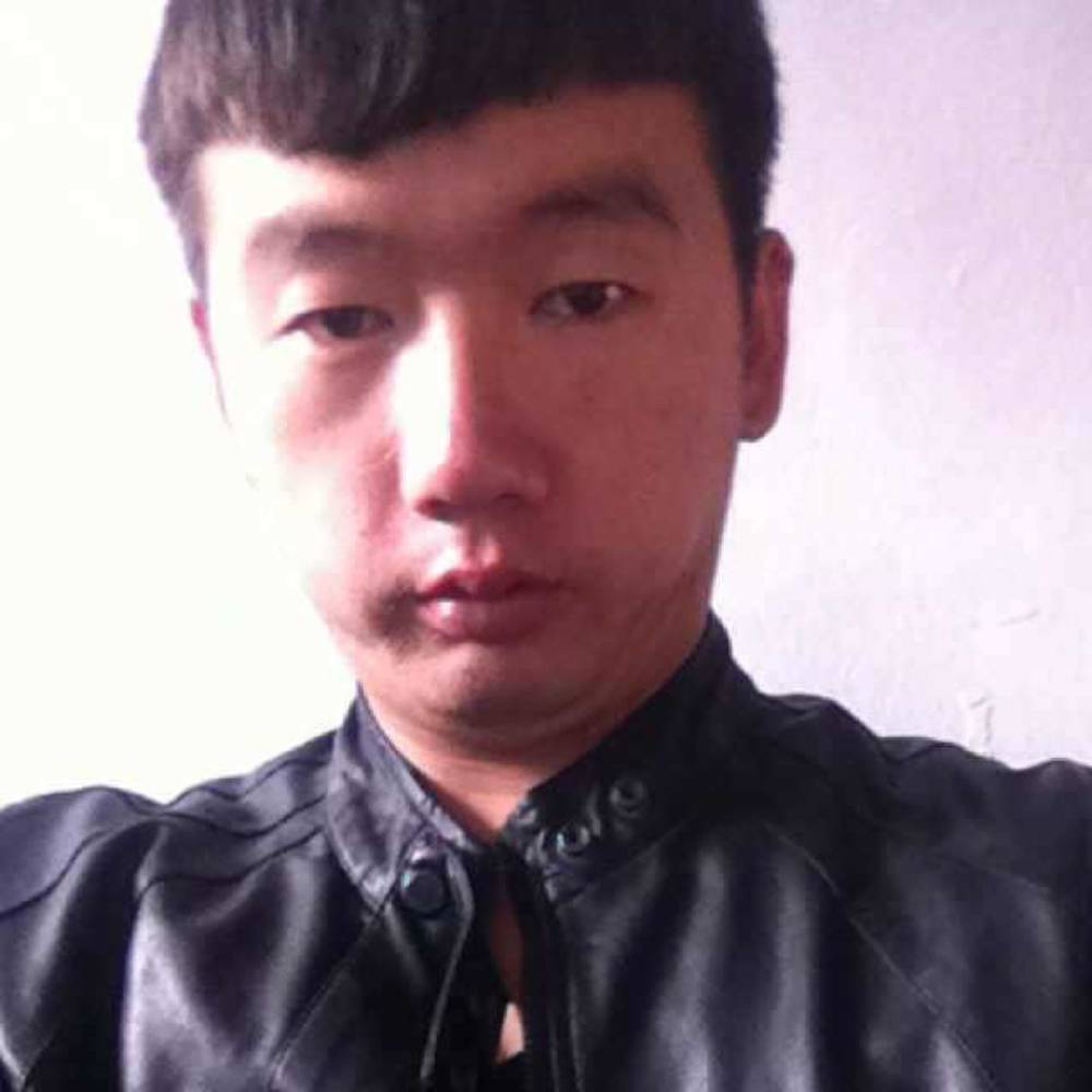 小蘑菇用酷酷的照片