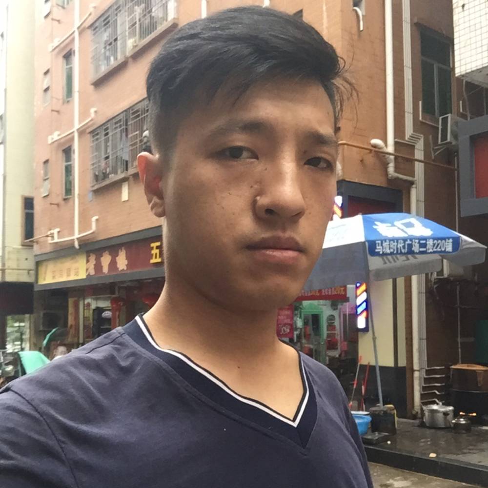 河马邂逅勤奋的照片