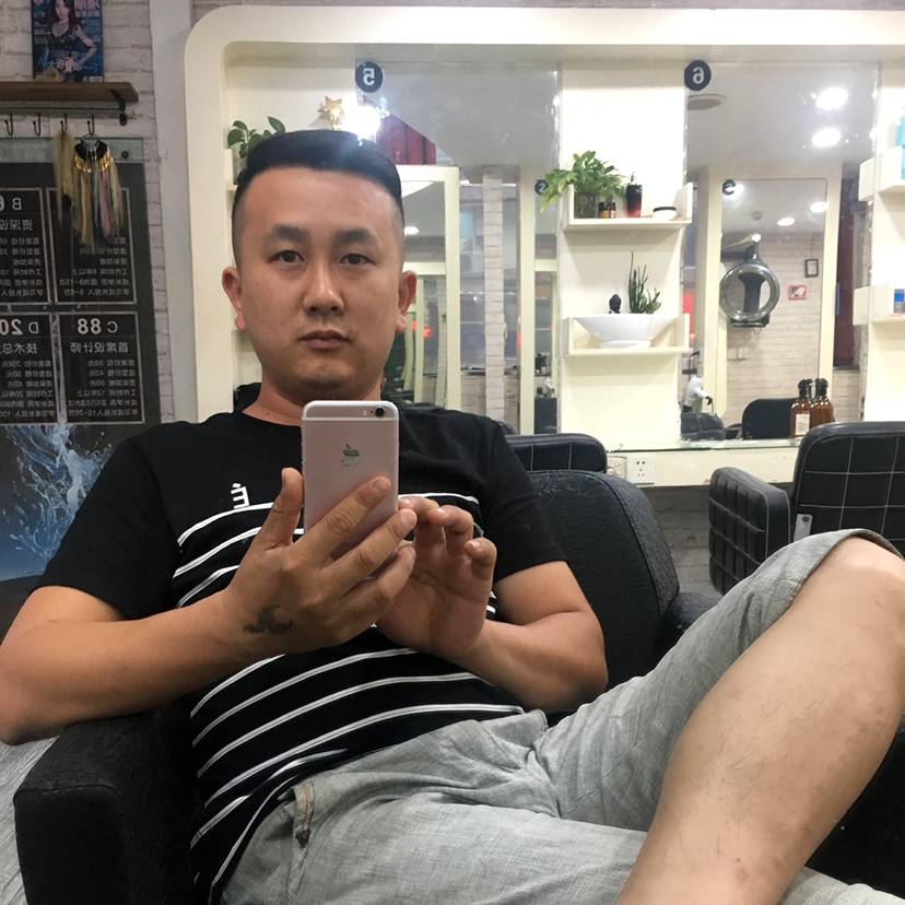 青衫蹁跹凶狠的照片
