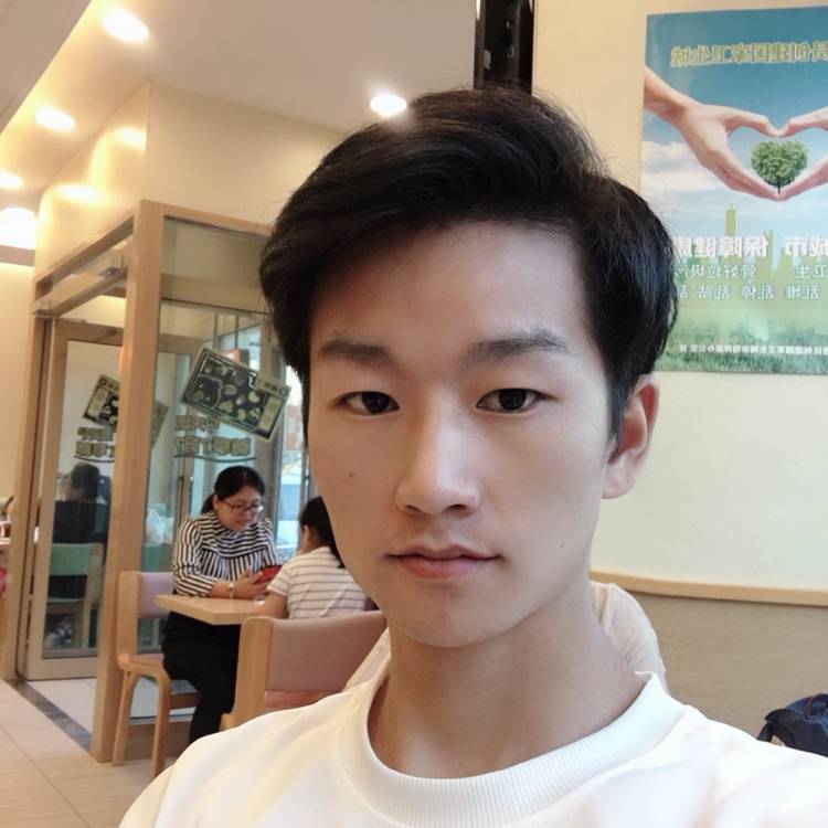 忘忧方英俊的照片